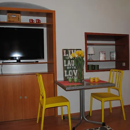 Studio Optimist * Makarska
